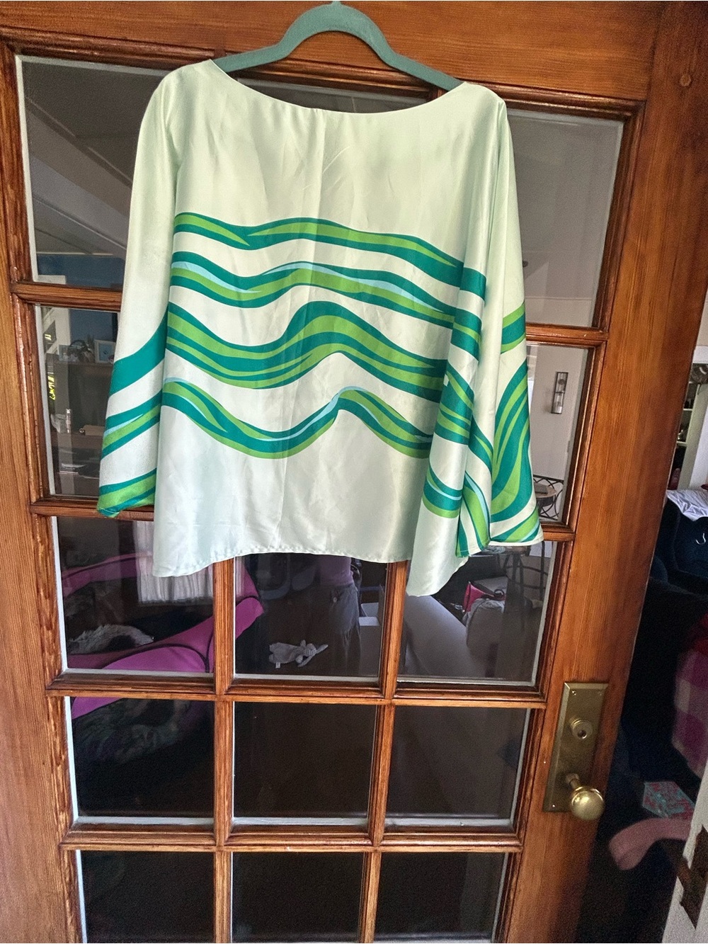 Light Green Wave-Print Women's Top with  batwing sleeves.